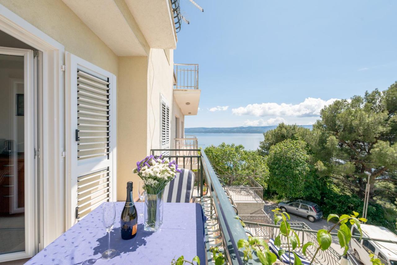 Apartmani Mirta Omis A Bagian luar foto