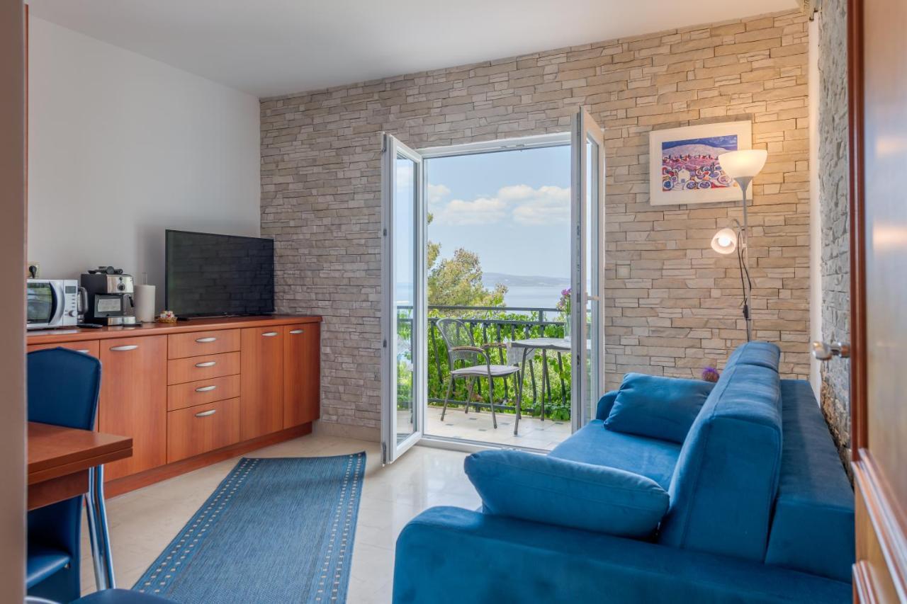 Apartmani Mirta Omis A Bagian luar foto